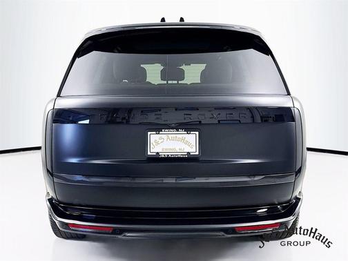 2024 Land Rover Range Rover P530 SE