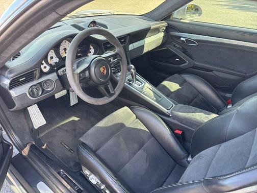 2018 Porsche 911 GT3