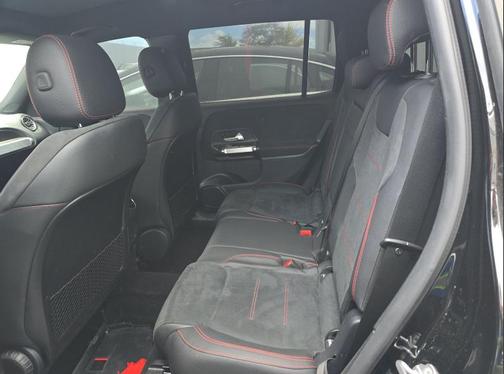 Black 2022 Mercedes-Benz GLB 250 Base 4MATIC