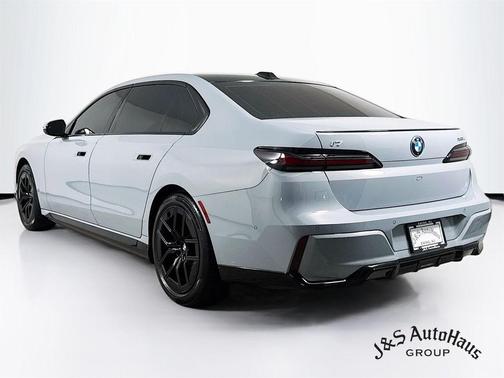 2024 BMW i7 xDrive60