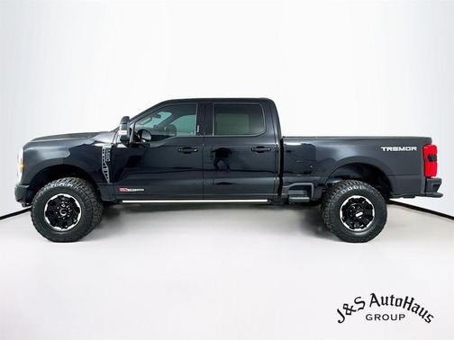 Black Metallic 2026 Ford F-250 Platinum