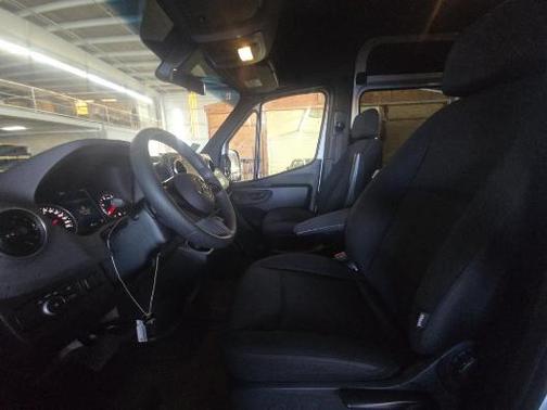 2025 Mercedes-Benz Sprinter 2500 High Roof