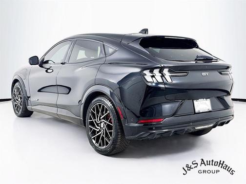 2022 Ford Mustang Mach-E GT
