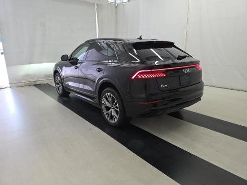 2023 Audi Q8 55 Premium
