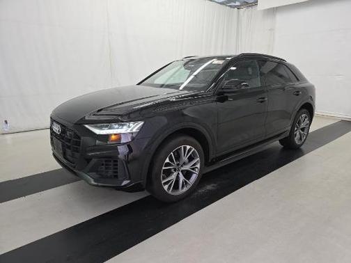 2023 Audi Q8 55 Premium