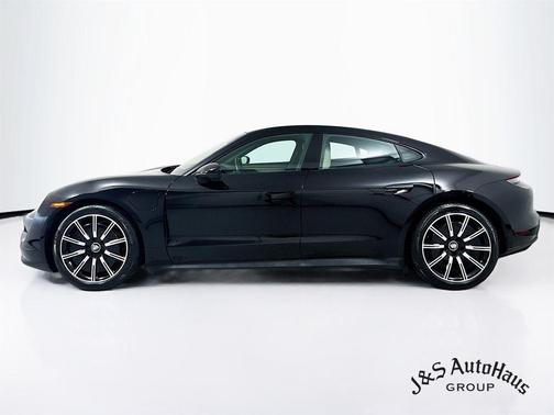 2023 Porsche Taycan Base