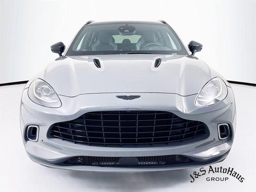 2022 Aston Martin DBX Base
