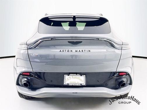 2022 Aston Martin DBX Base