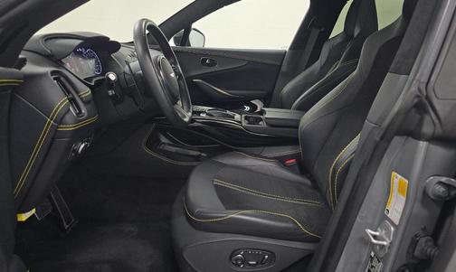 2022 Aston Martin DBX Base