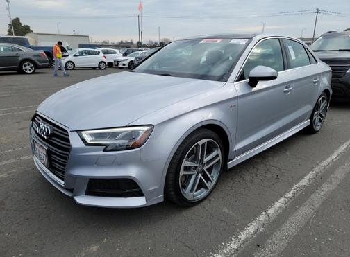 Photo 2 of 11 of 2019 Audi A3 2.0T Premium