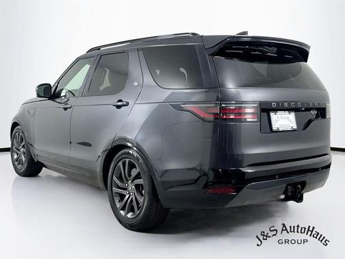 Black 2022 Land Rover Discovery P360 S R-Dynamic