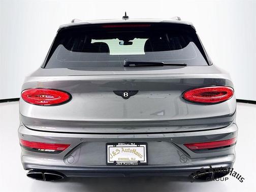 2022 Bentley Bentayga V8