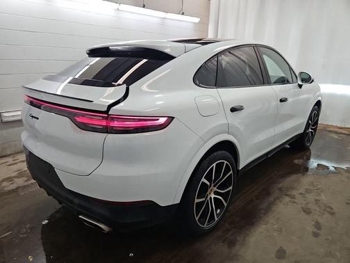 2021 Porsche Cayenne AWD