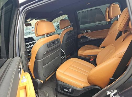 Gray Metallic 2020 BMW X7 M50i