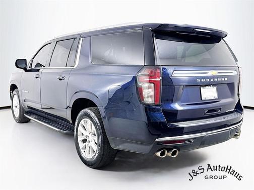 Midnight Blue Metallic 2023 Chevrolet Suburban Premier