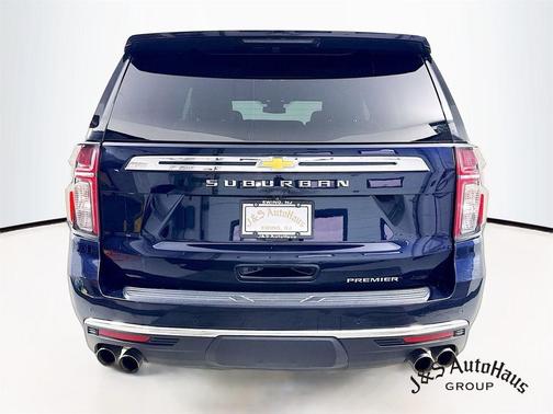 Midnight Blue Metallic 2023 Chevrolet Suburban Premier