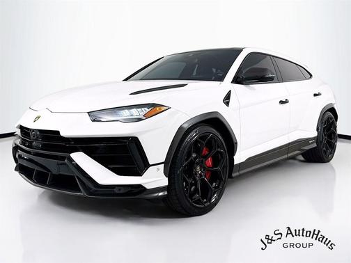2023 Lamborghini Urus Performante