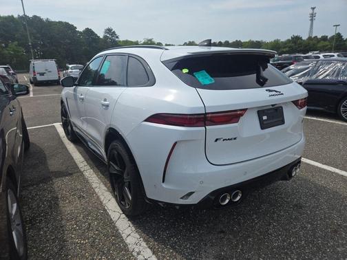 2022 Jaguar F-PACE SVR