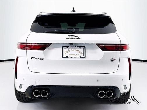 2022 Jaguar F-PACE SVR