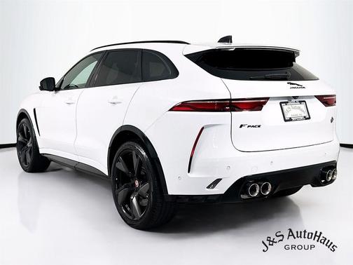 2022 Jaguar F-PACE SVR