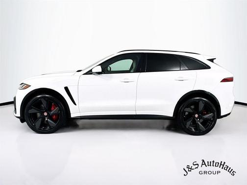2022 Jaguar F-PACE SVR