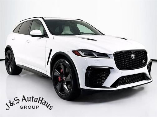 2022 Jaguar F-PACE SVR