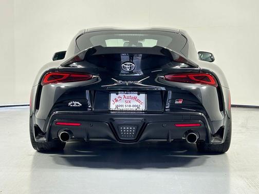 2023 Toyota Supra 2.0