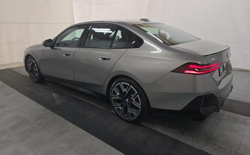 2024 BMW i5 eDrive40