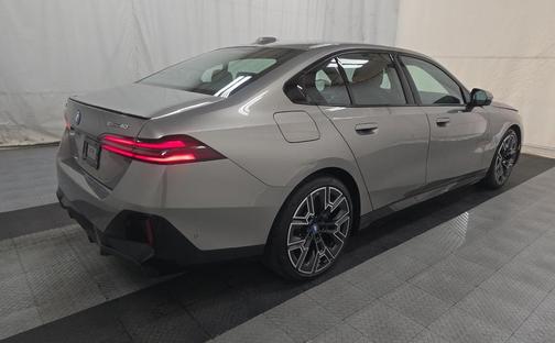 2024 BMW i5 eDrive40