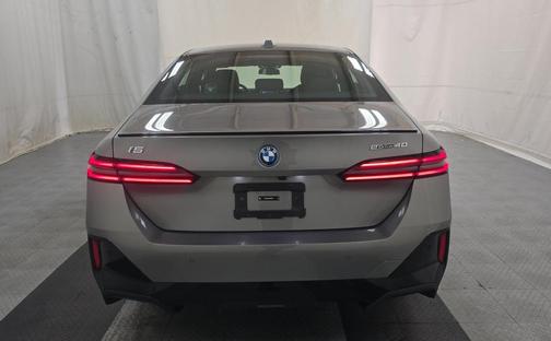 2024 BMW i5 eDrive40