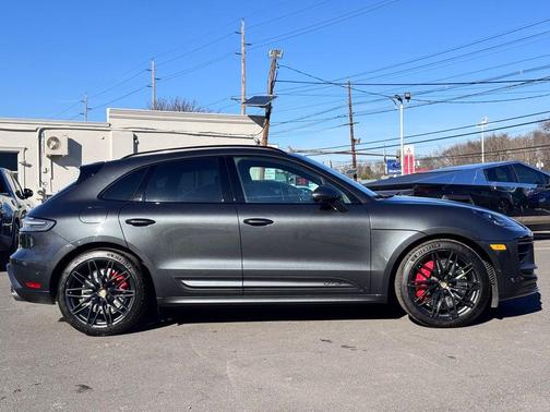 2024 Porsche Macan GTS