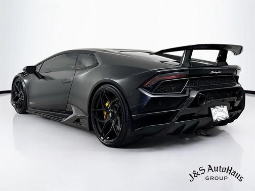 Nero Helene Metallic 2018 Lamborghini Huracan Performante