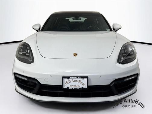 Carrara White Metallic 2021 Porsche Panamera 4