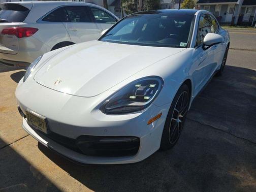 Carrara White Metallic 2021 Porsche Panamera 4