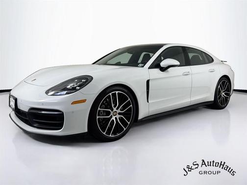 Carrara White Metallic 2021 Porsche Panamera 4
