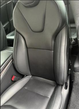 2022 Tesla Model S Base