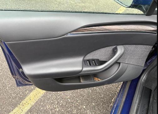 2022 Tesla Model S Base