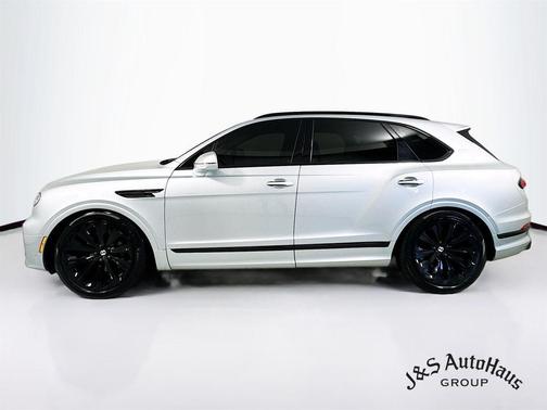 2021 Bentley Bentayga V8