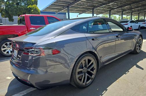 2021 Tesla Model S Plaid