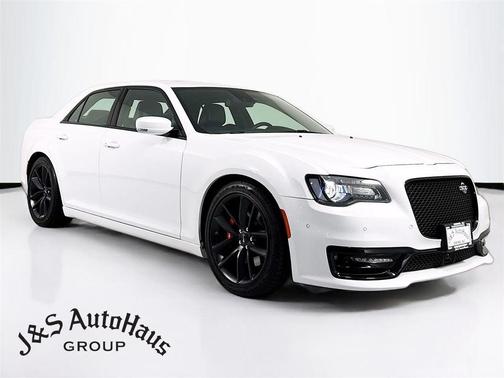 2023 Chrysler 300 300C