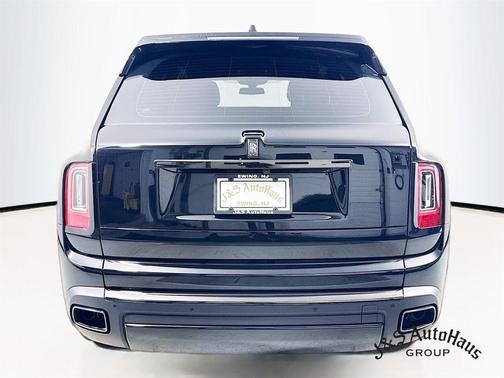 2022 Rolls-Royce Cullinan Black Badge