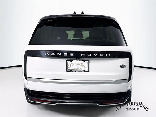 Ostuni Pearl White 2023 Land Rover Range Rover Autobiography
