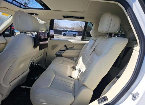 Ostuni Pearl White 2023 Land Rover Range Rover Autobiography