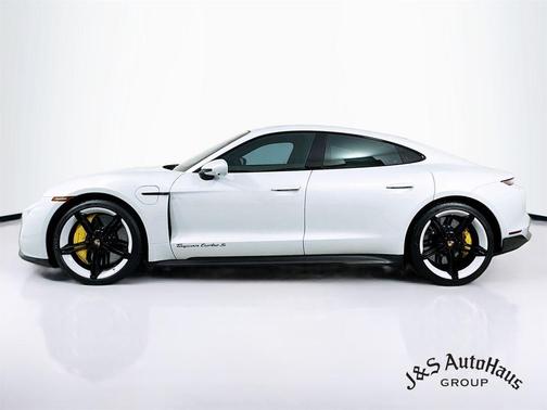 2021 Porsche Taycan Turbo S