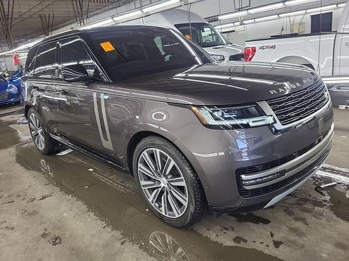 2023 Land Rover Range Rover P530 SE