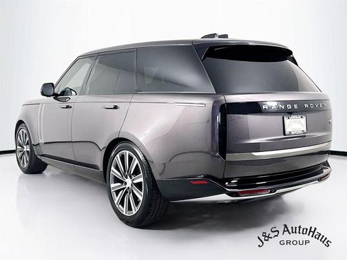 2023 Land Rover Range Rover P530 SE