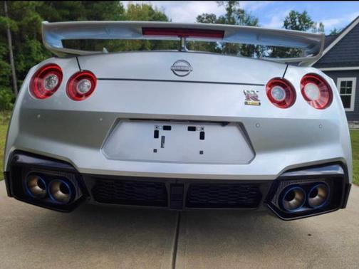 Super Silver 3-Coat Metallic 2024 Nissan GT-R T-spec
