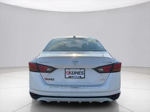 2022 Nissan Altima Platinum Intelligent AWD