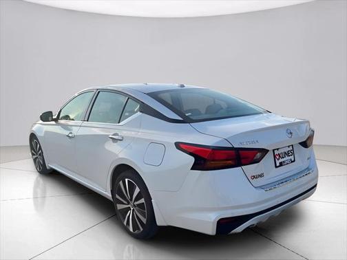 2022 Nissan Altima Platinum Intelligent AWD