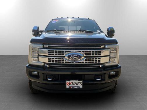 Shadow Black 2018 Ford F-350 Platinum